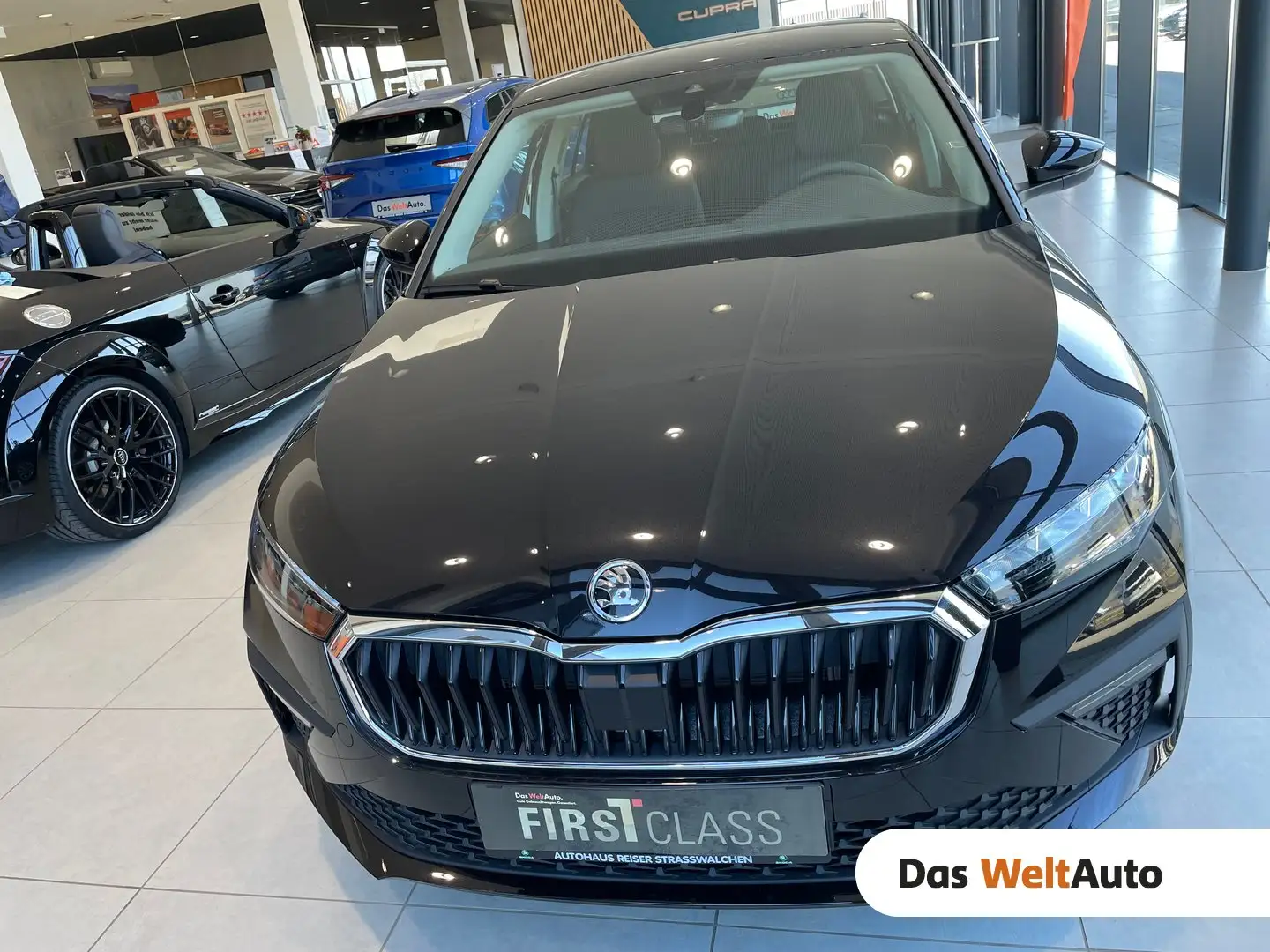 Skoda Scala Essence TSI Schwarz - 1