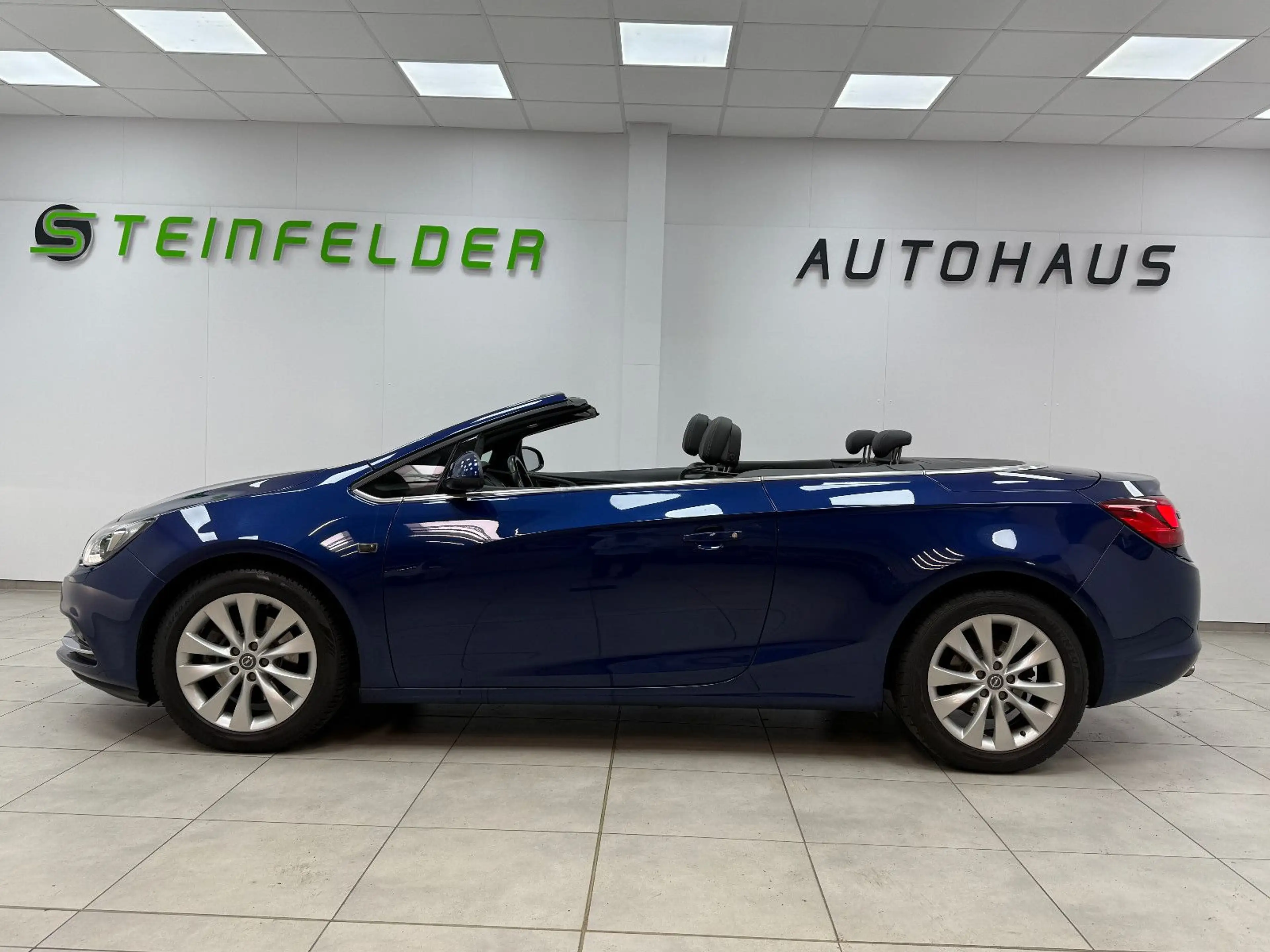 Opel Cascada Innovation XENON / TEMPOMAT/ELEKTR. SITZ — photo 4