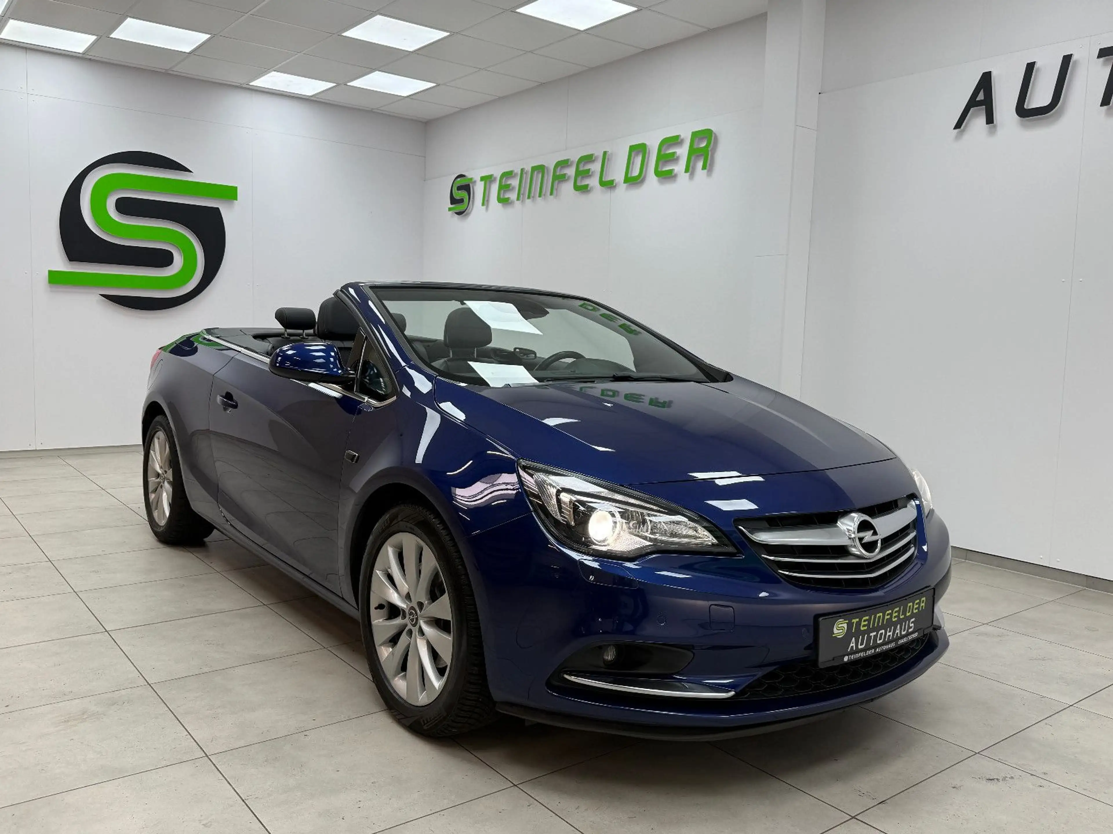 Opel Cascada Innovation XENON / TEMPOMAT/ELEKTR. SITZ