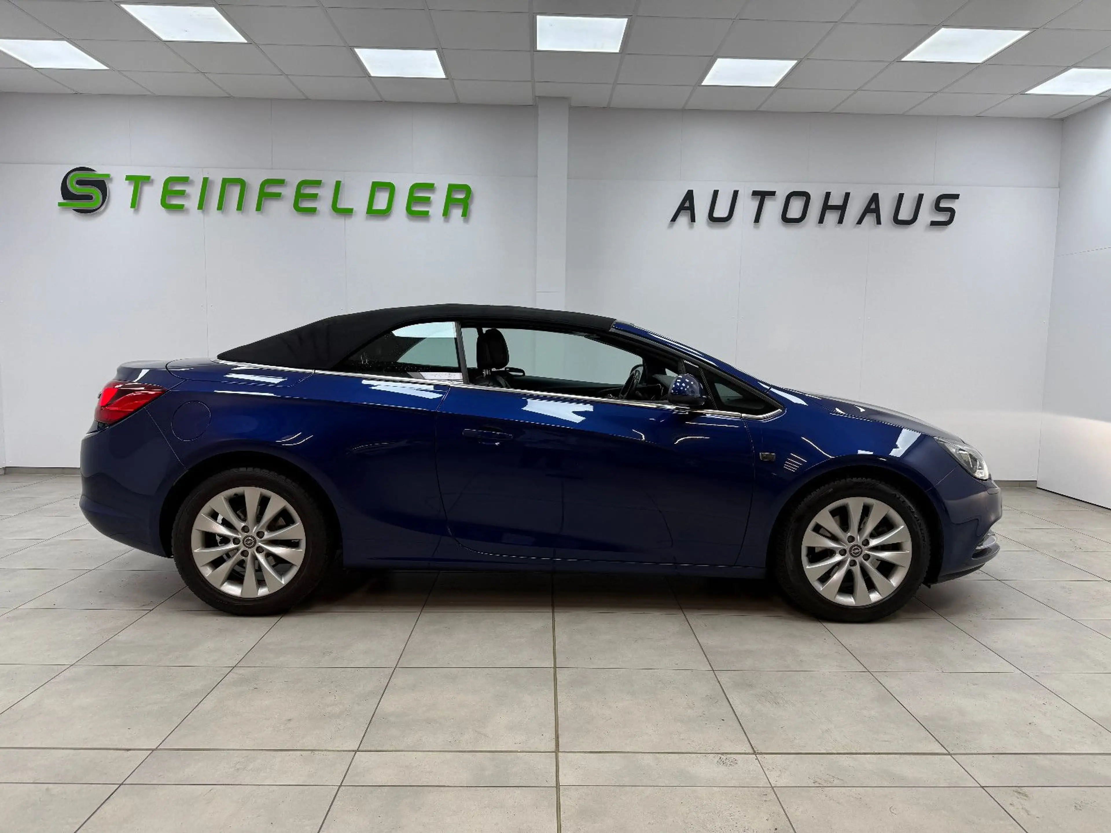 Opel Cascada Innovation XENON / TEMPOMAT/ELEKTR. SITZ — photo 10