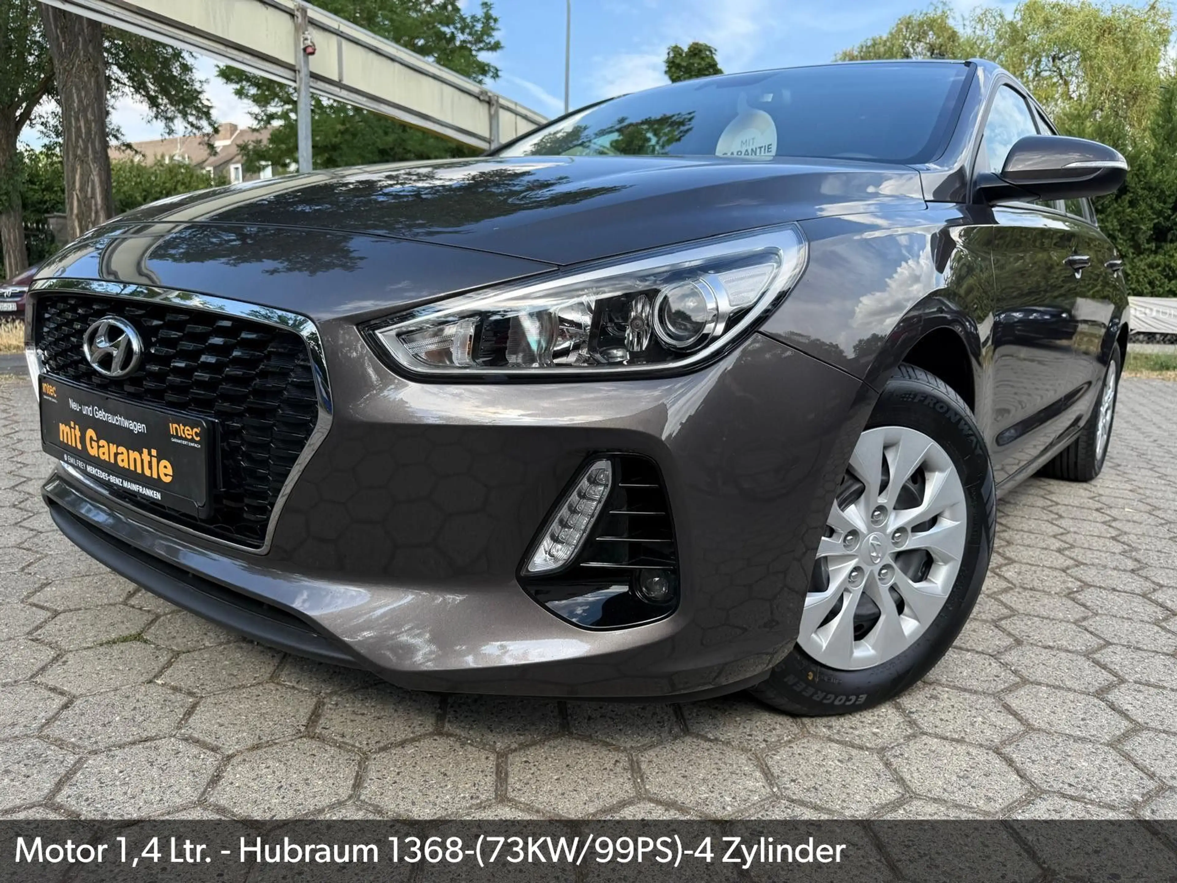 Hyundai i30 MPI (1.4L-99PS)KLIMA.TEMP.AHK.GARANTIE