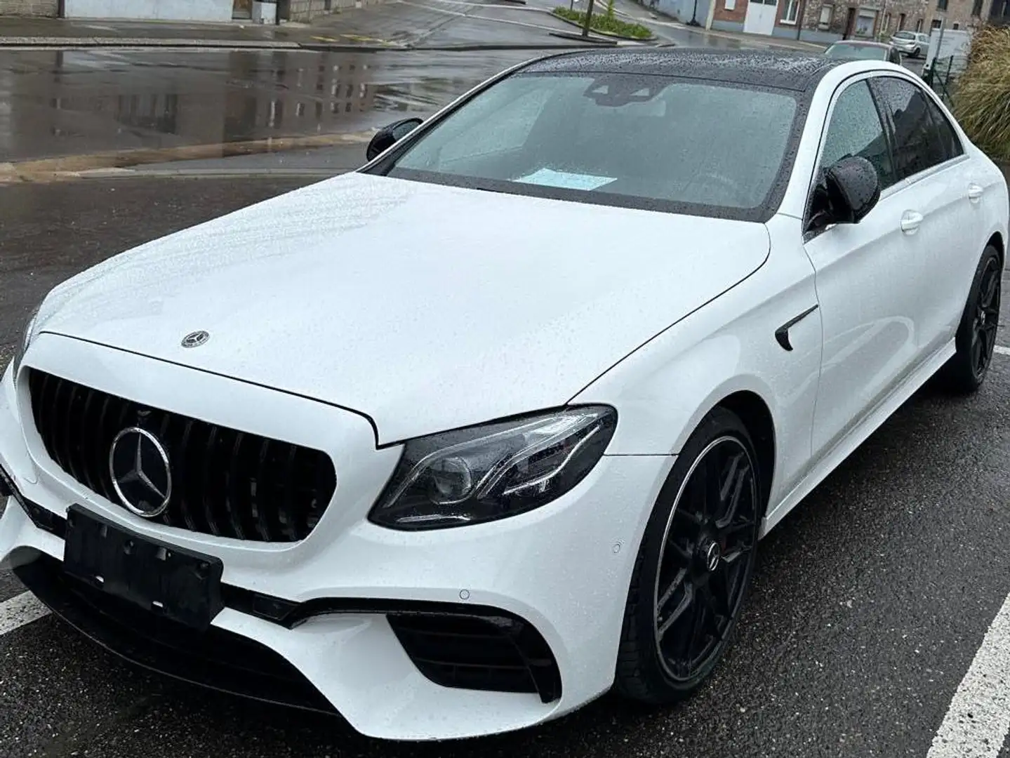 Mercedes-Benz E 400 d 4Matic 9G-TRONIC AMG Line Blanc - 2