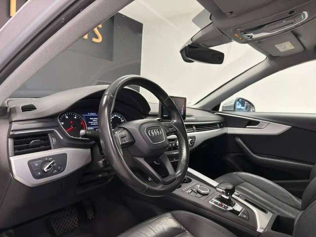 Audi A4 — photo 14