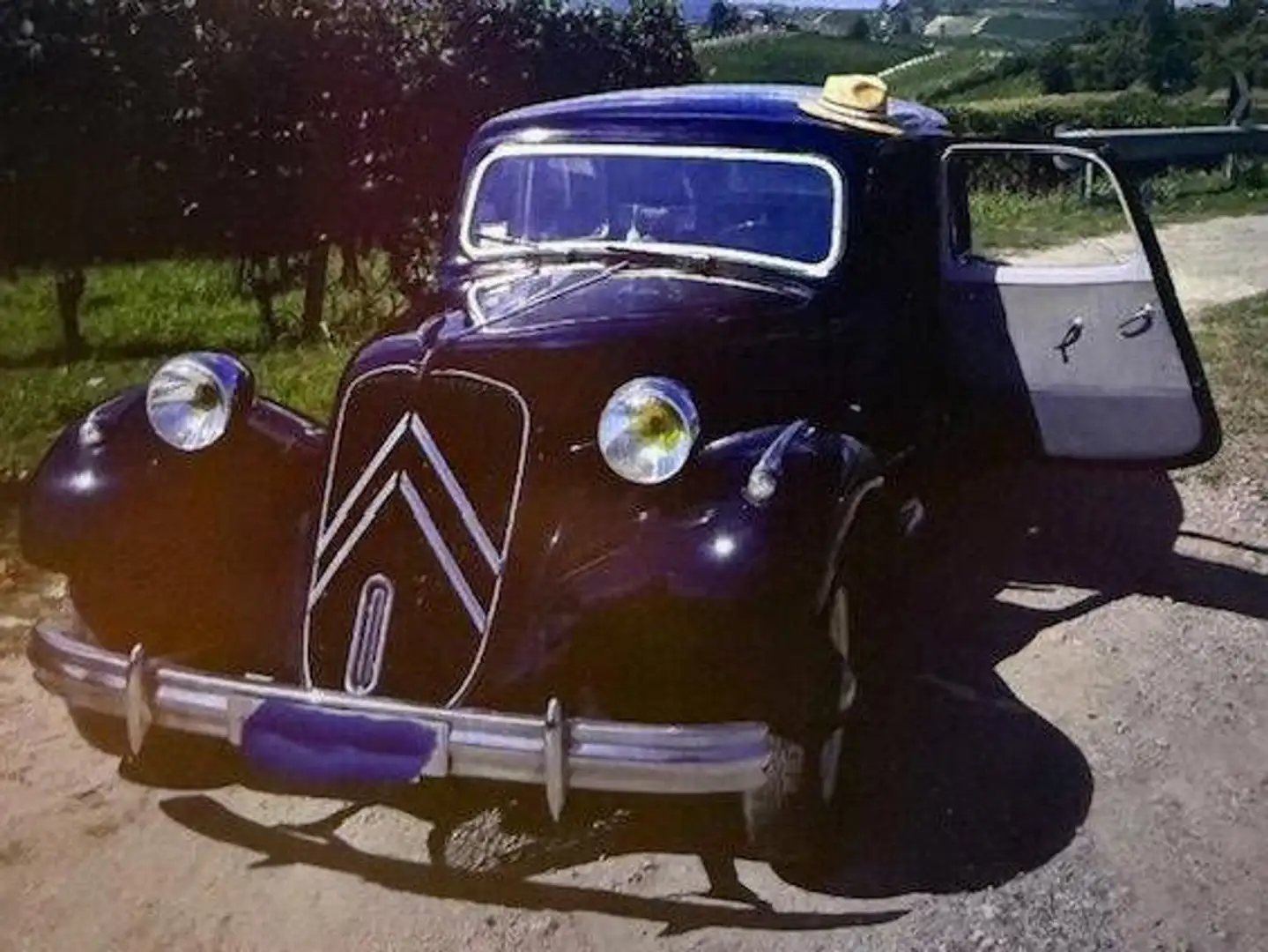 Citroen Traction traction avant 11b Schwarz - 2