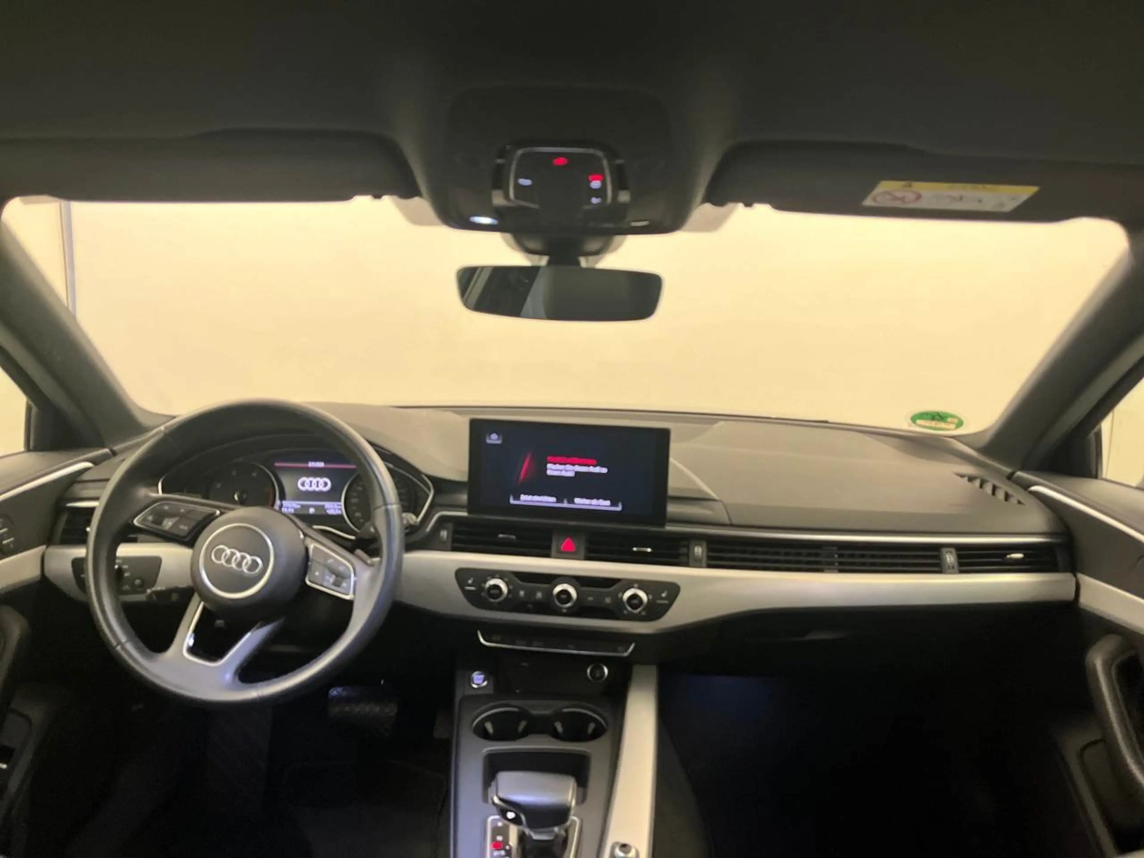 Audi A4 Avant 40 2.0 TDI advanced AHK SpoSi Key LED — photo 5