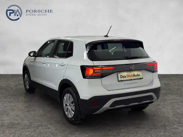 Volkswagen T-Cross view 4