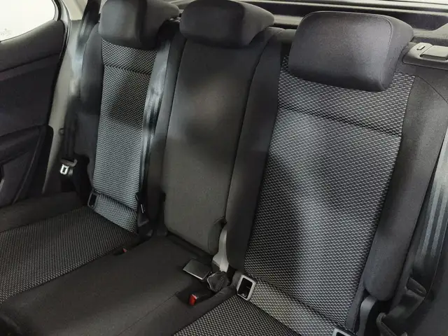 Volkswagen T-Cross view 12