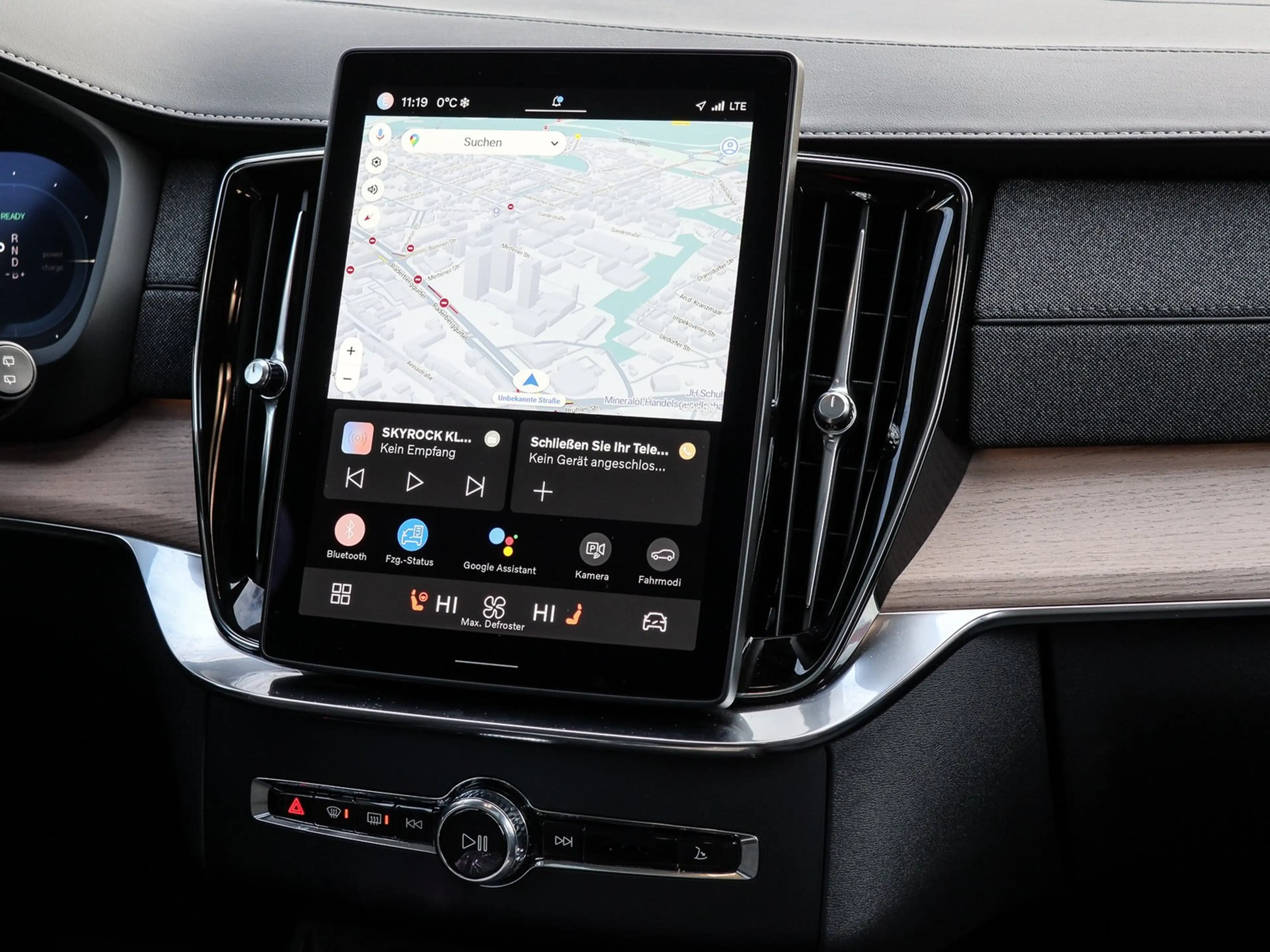 Volvo XC90 T8 AWD Reskin Plus Dark NP:95.230,-/PANO/360°/HK — photo 7