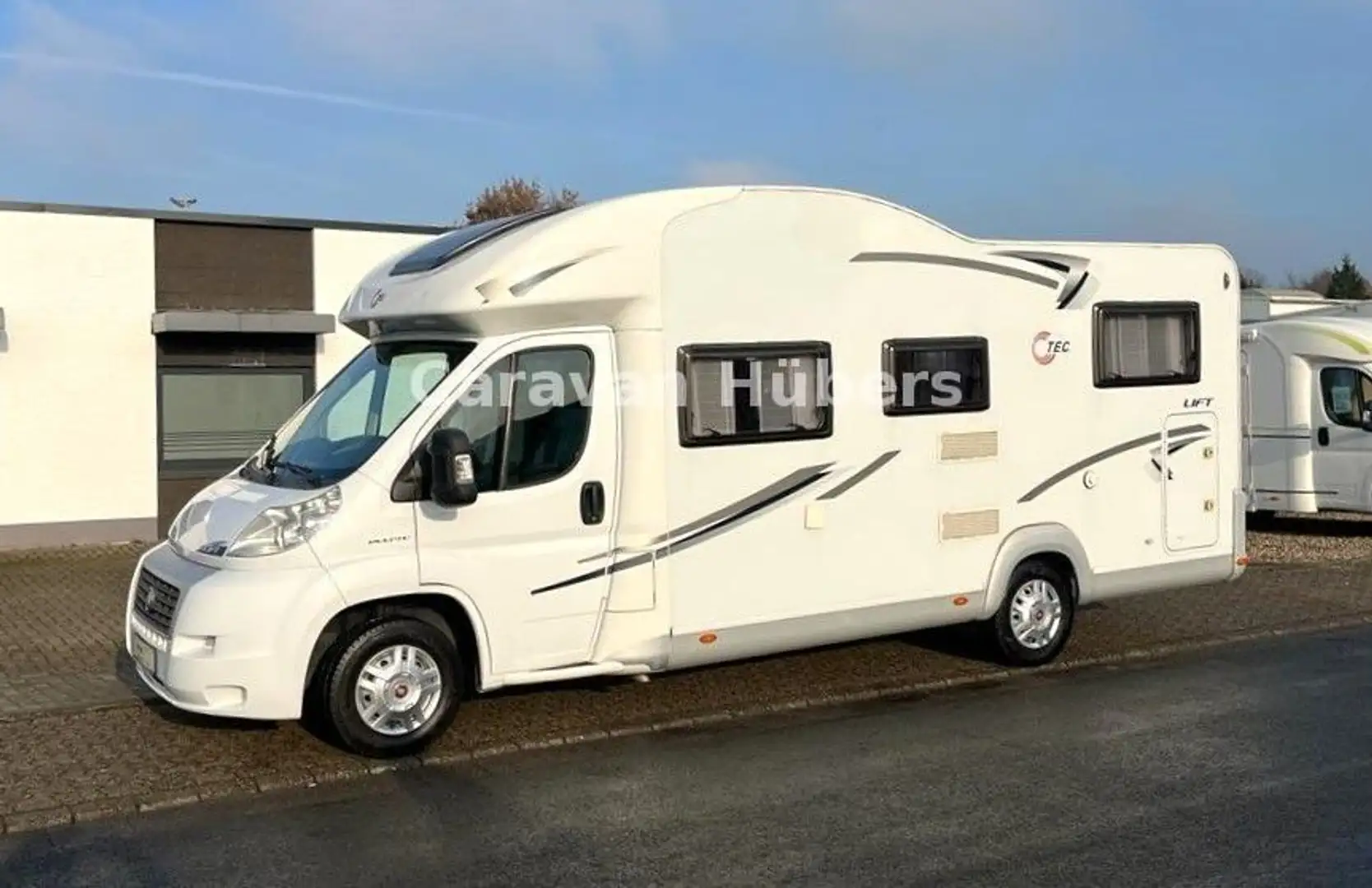 Tec Rotec 652 G - Hub/Festbett - auto.Sat/TV - Klima Weiß - 1