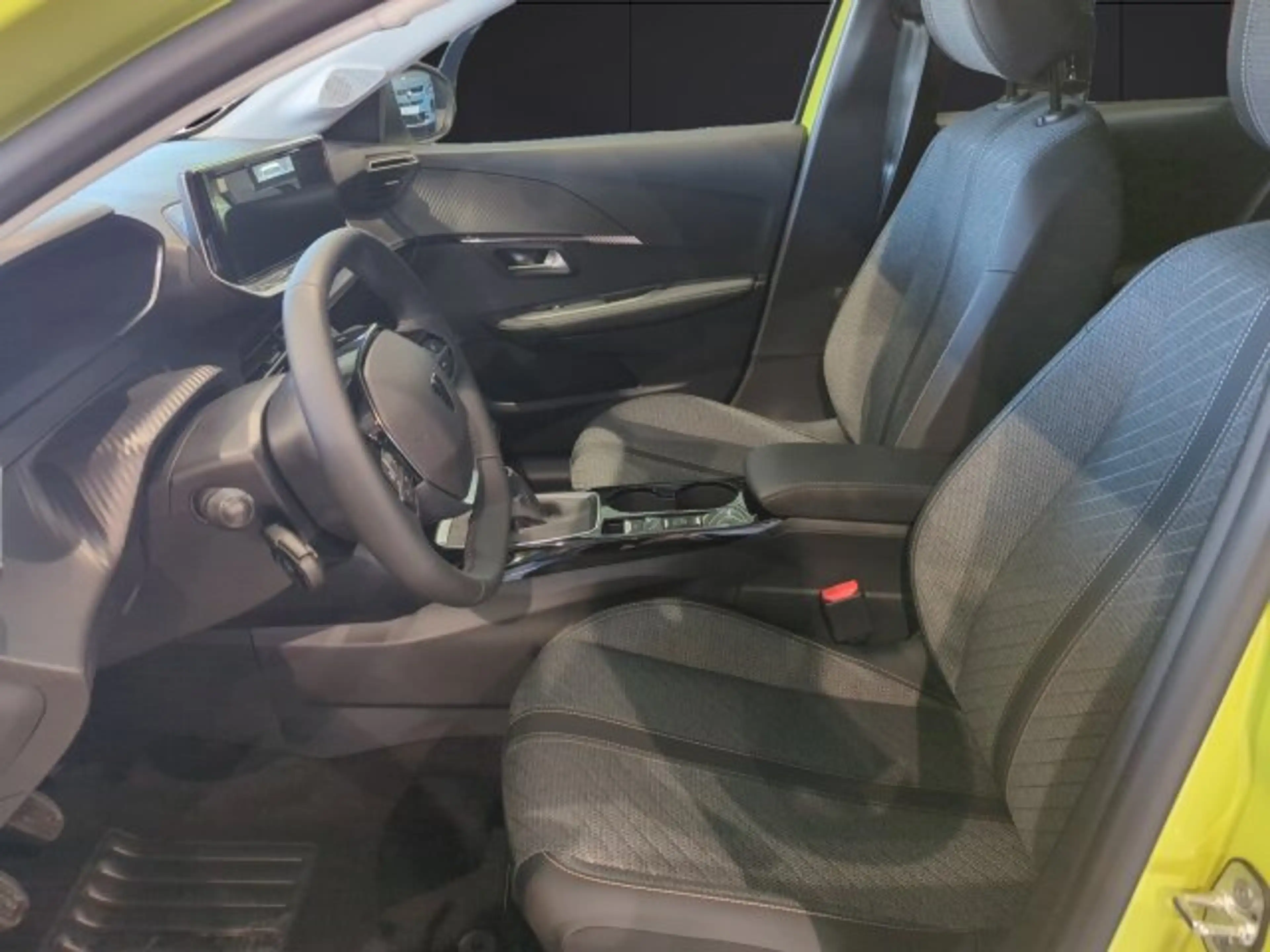 Peugeot 208 208 Allure 100 BAR +360°Kamera+Navigation+SHZ+ — photo 9