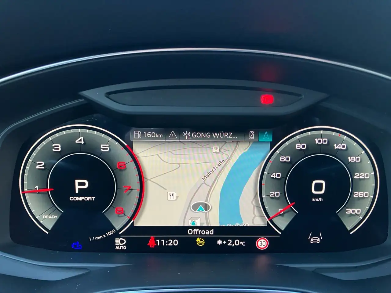 Audi A6 55TFSI quattro S-tronic / Pano, LED 11