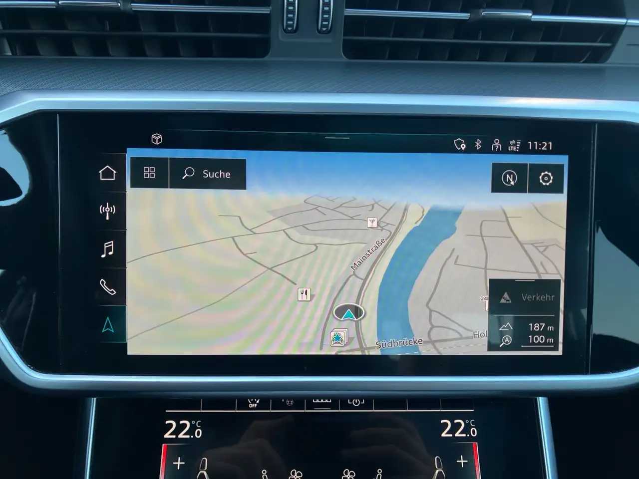 Audi A6 55TFSI quattro S-tronic / Pano, LED 12