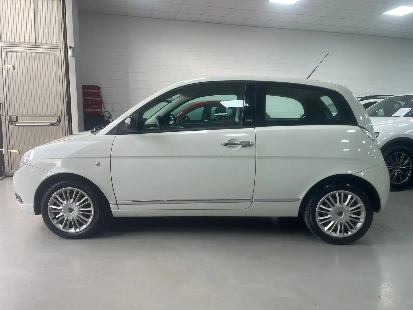 Lancia Ypsilon Ypsilon II 2007 1.2 8v Diva 69cv Weiß - 2