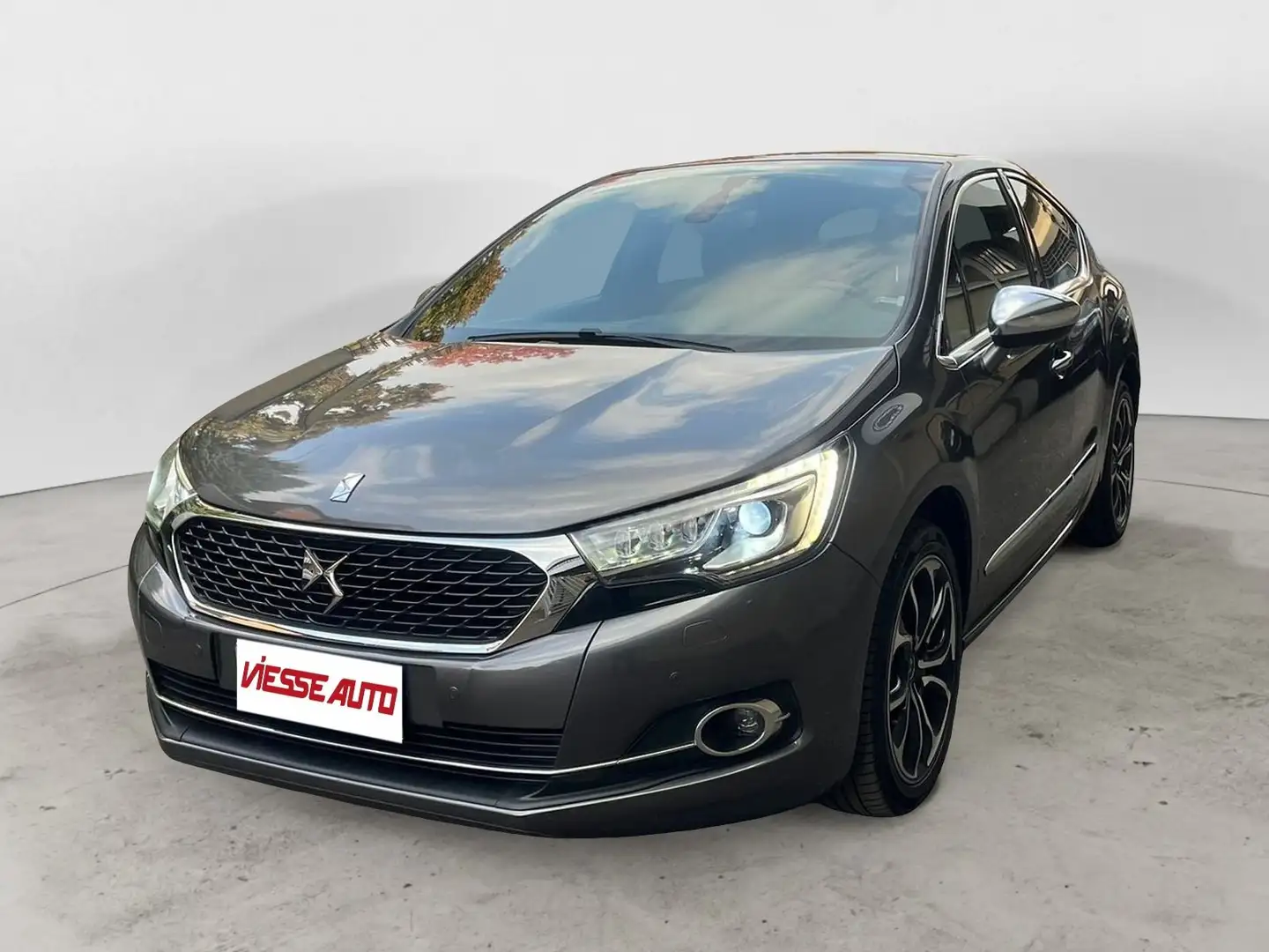 DS Automobiles DS 4 DS4 I 2012 DS4 1.2 puretech So Chic s Gris - 1