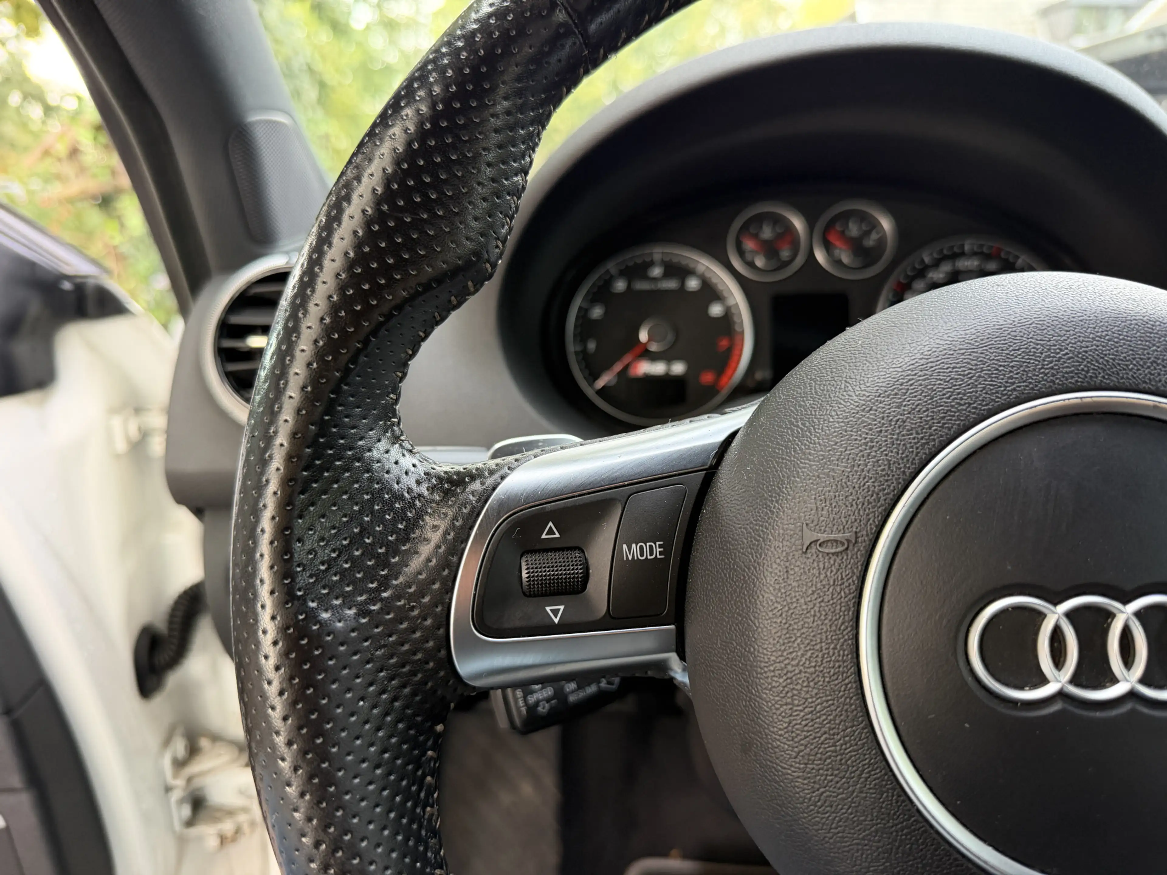Audi RS3 Sportback 2.5 T Quattro Exclusive — photo 17