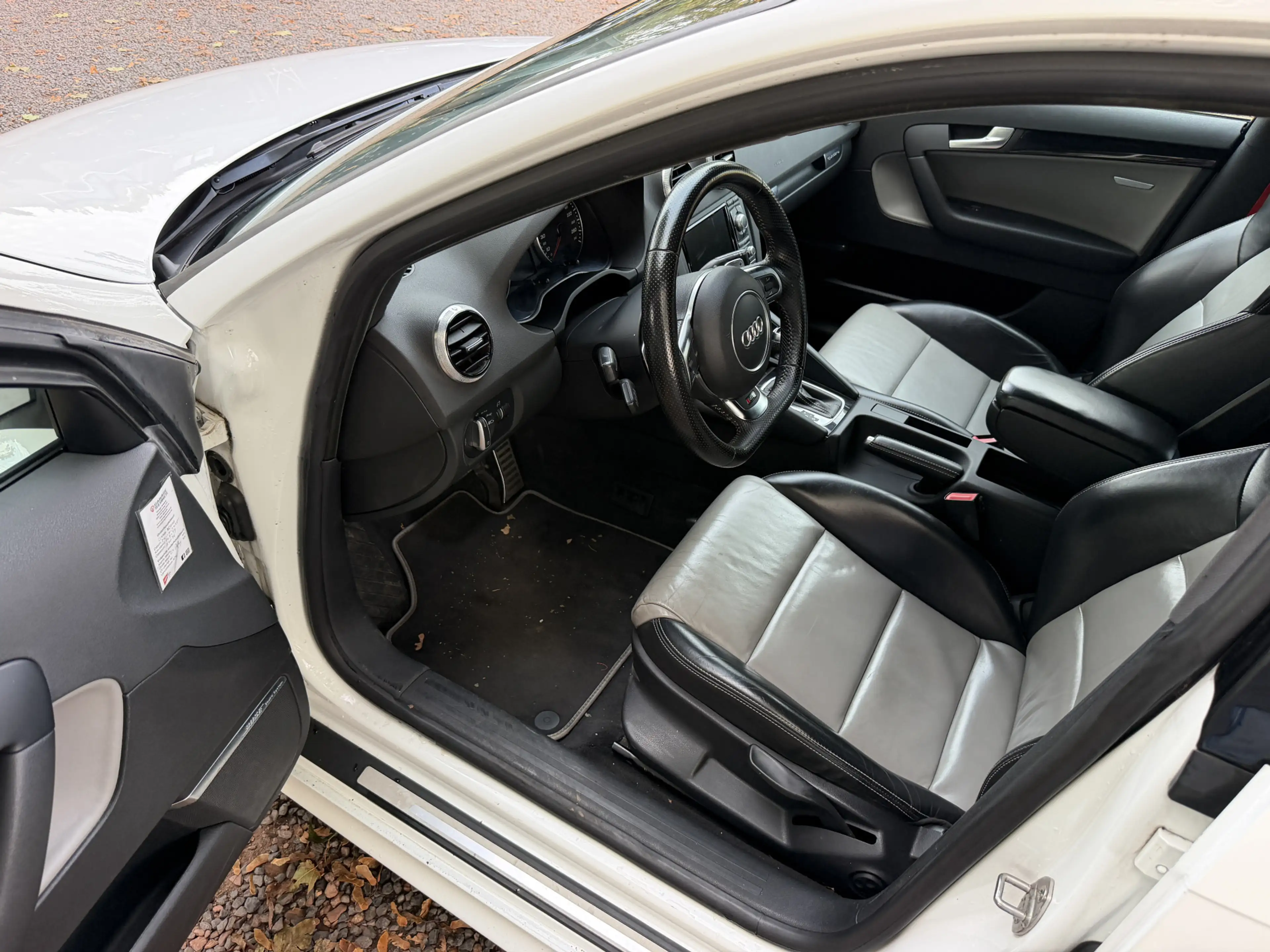 Audi RS3 Sportback 2.5 T Quattro Exclusive — photo 15