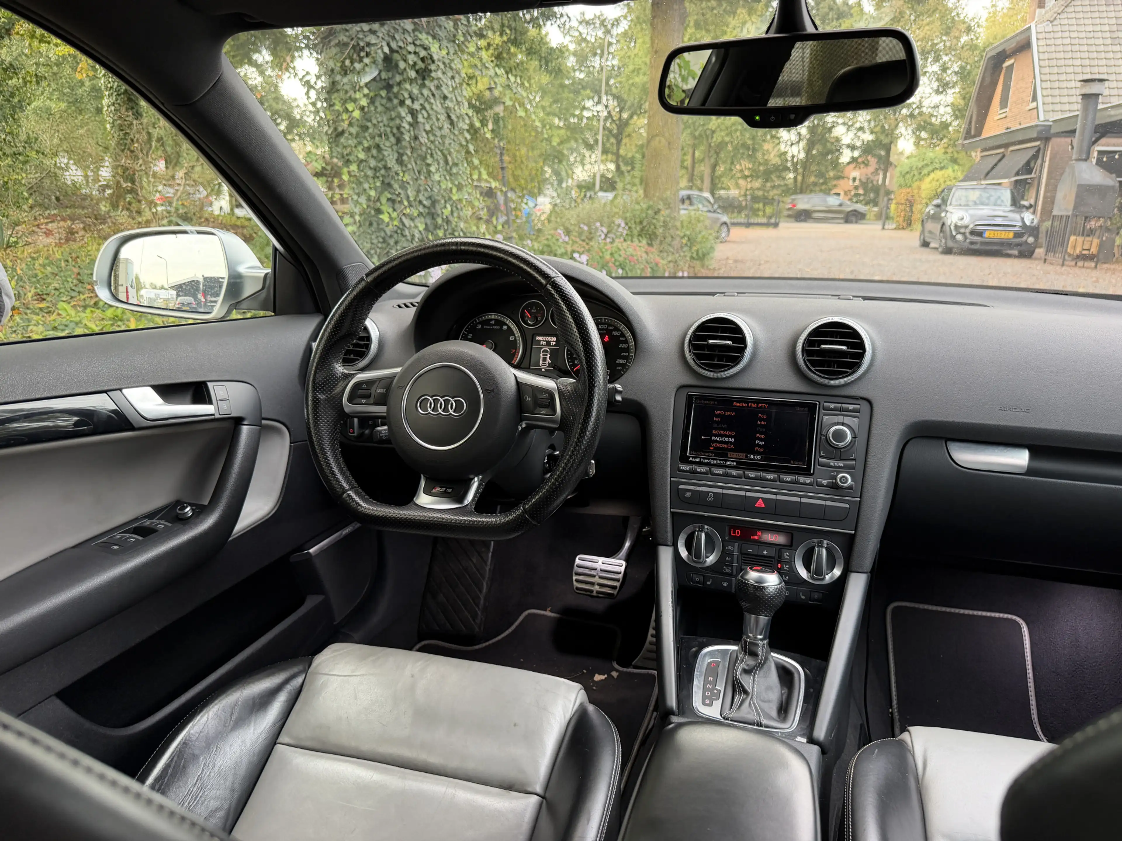 Audi RS3 Sportback 2.5 T Quattro Exclusive — photo 23