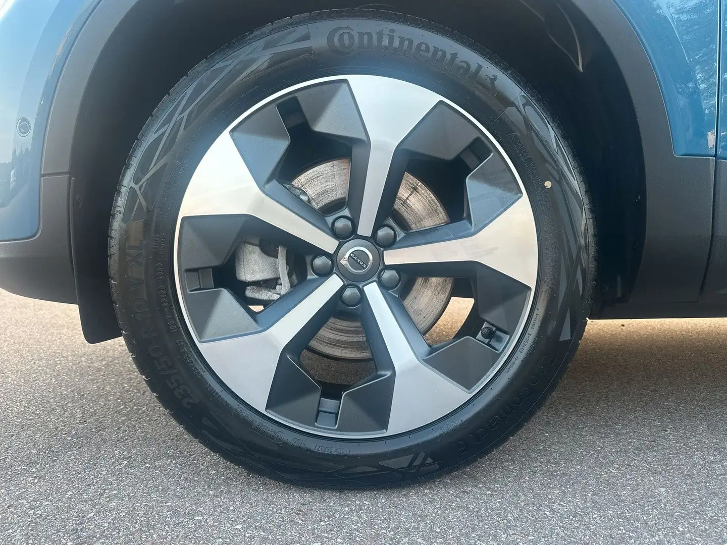 Volvo XC40 B3 MILD Hybrid Ultra Dark ACC BLIS Blau - 2