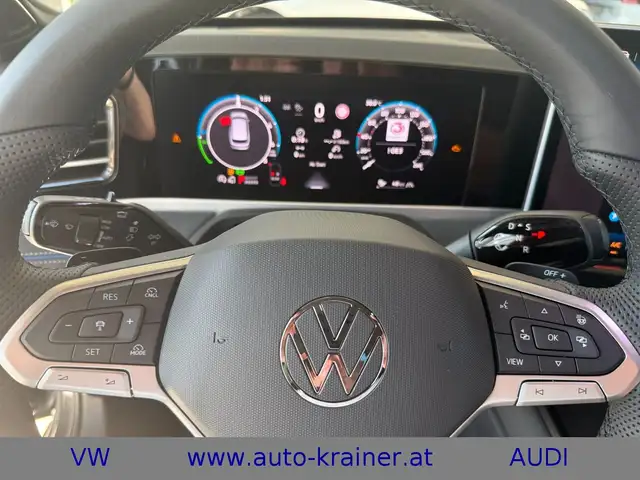 Volkswagen Passat Variant R-LINE 1.5 TSI eHybrid 150 kW* Ansicht 9