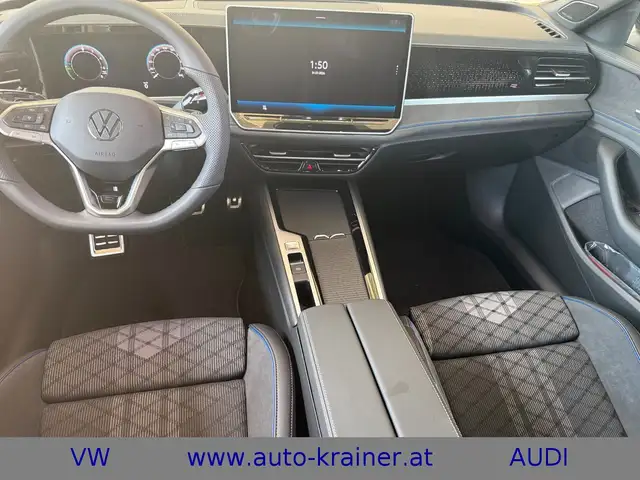 Volkswagen Passat Variant R-LINE 1.5 TSI eHybrid 150 kW* Ansicht 8