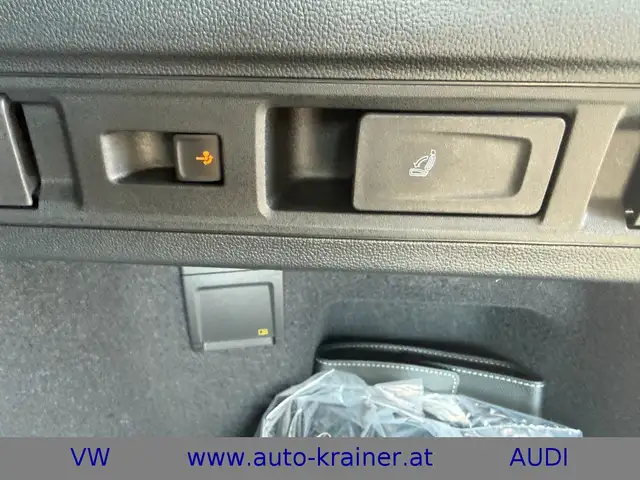Volkswagen Passat Variant R-LINE 1.5 TSI eHybrid 150 kW* Ansicht 21