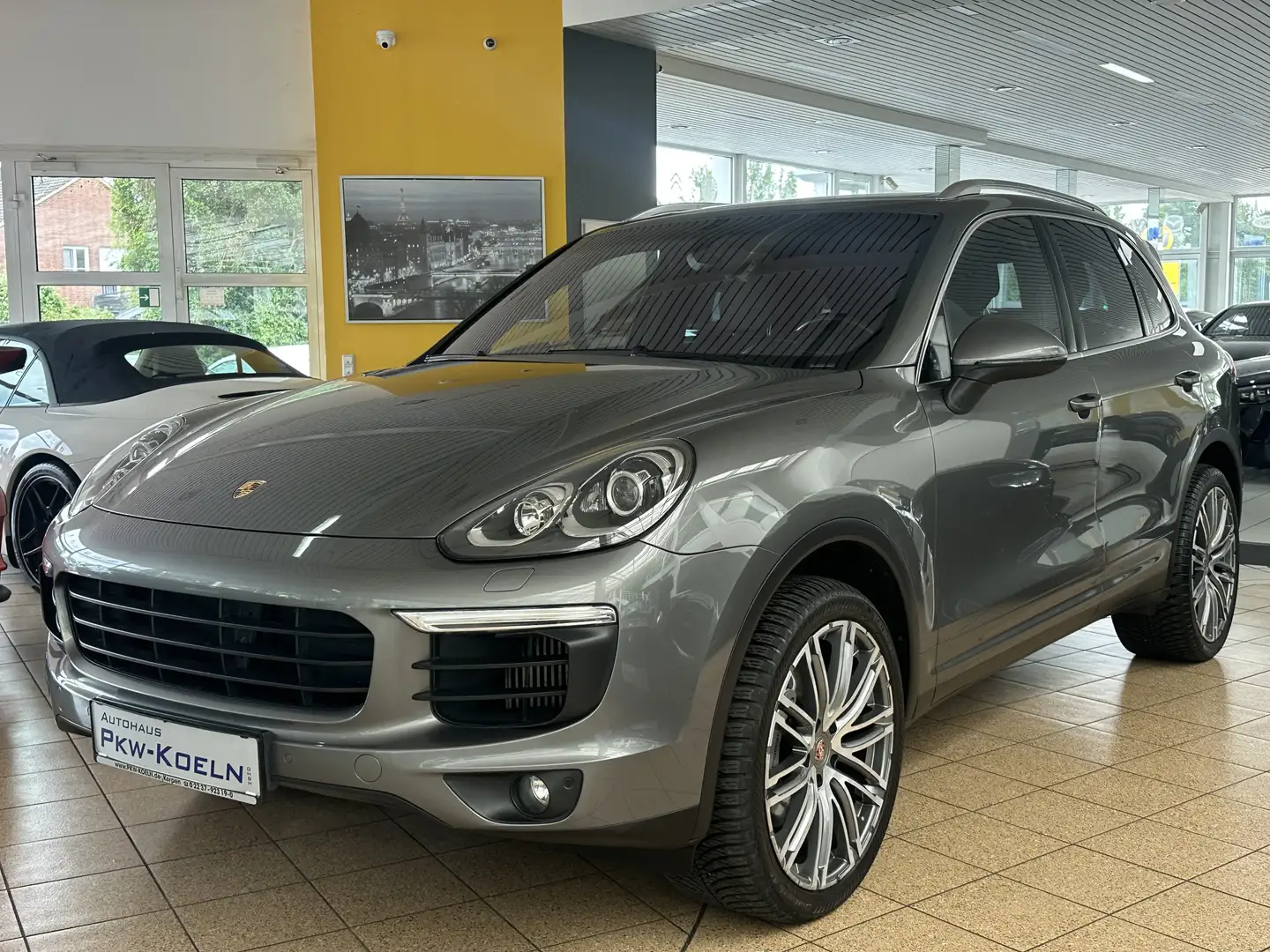 Porsche Cayenne S Diesel *PANO*LuFT*Bi XENON*KAMERA*21 Grau - 1