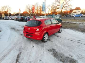 Bild 6 Opel Corsa 5-Türer 1.4 16V Selection
