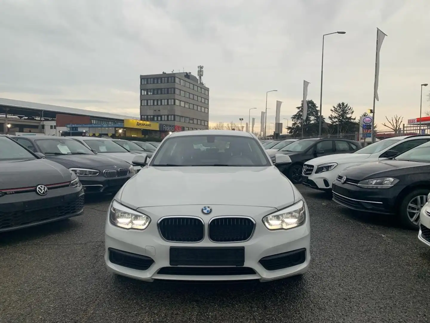 BMW 118 5p Blanc - 2