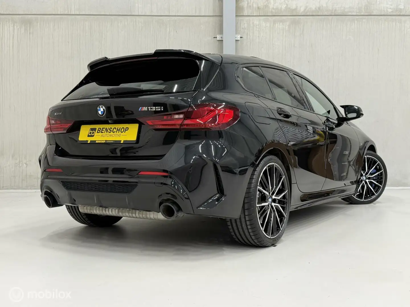 BMW 135 1-serie M135i xDrive High Executive Bucket Seats P Negru - 2