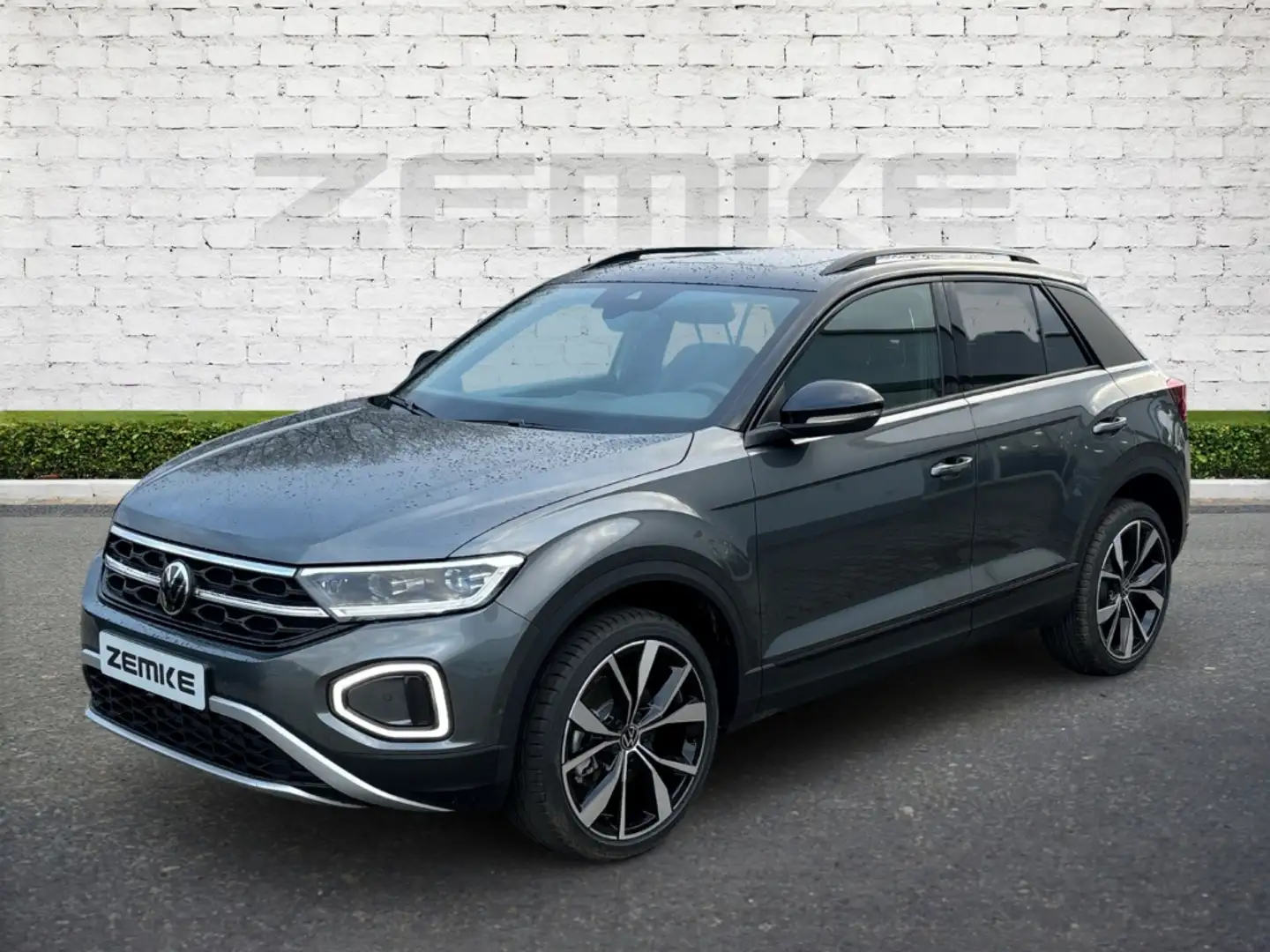 Volkswagen T-Roc Style 1.5 l TSI DSG AHK PANO AHK Grigio - 1