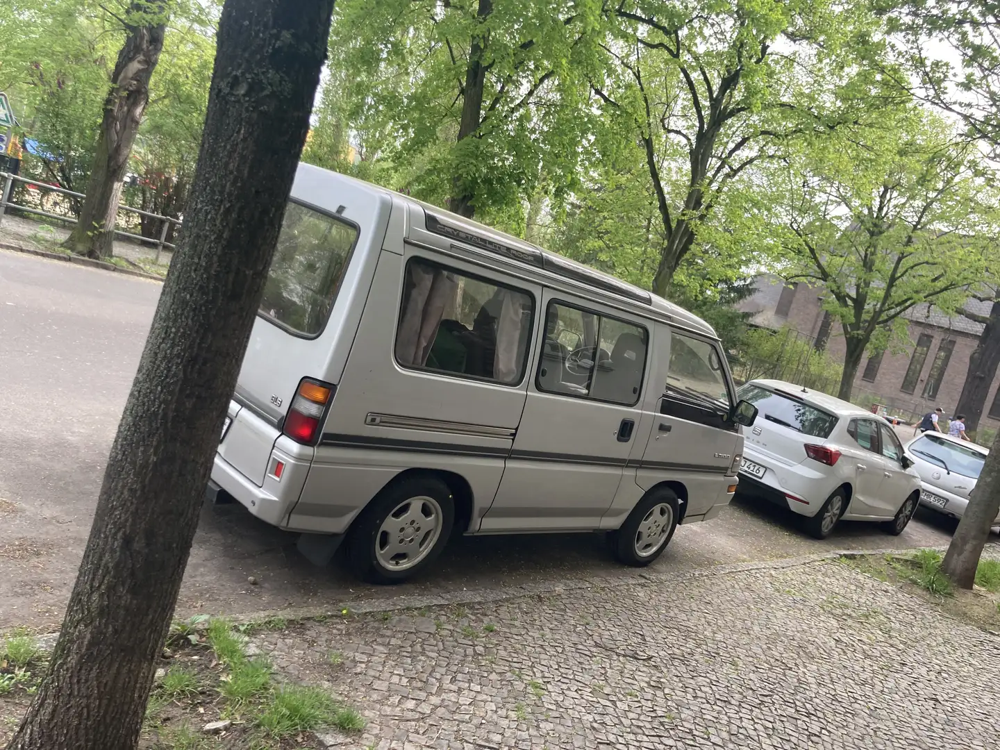 Mitsubishi L300 L 300 KAT Luxus - 2