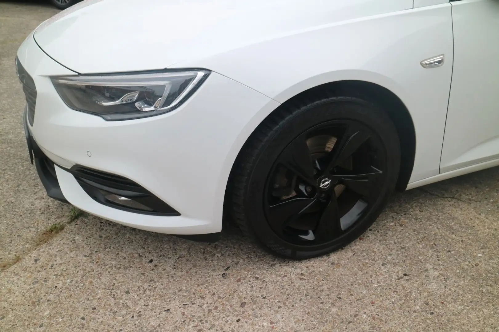 Opel Insignia B Sports Tour.Busi.Innov. S-HEFT/LEDER Weiß - 2