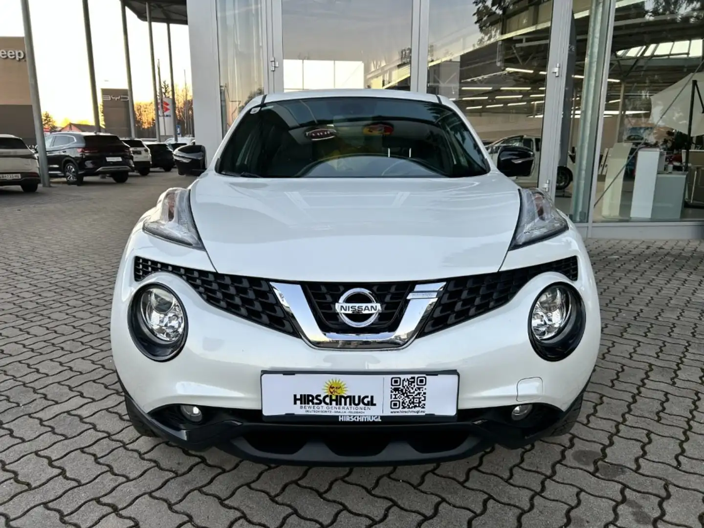 Nissan Juke 1,2 DIG-T N-Vision Weiß - 2
