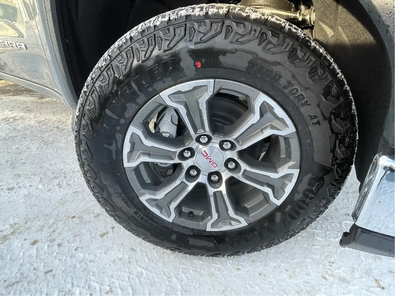 GMC Sierra 1500 снимка GMC Sierra 1500