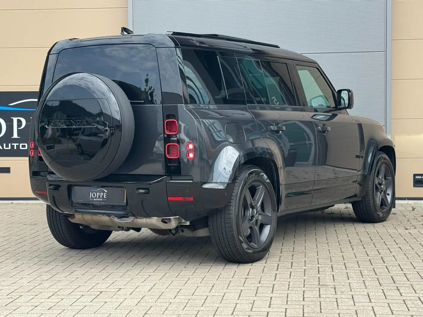 Land Rover Defender 110 2.0 P300e 110 X-Dynamic SE |Pano|Elek trek|Hea Grijs - 2