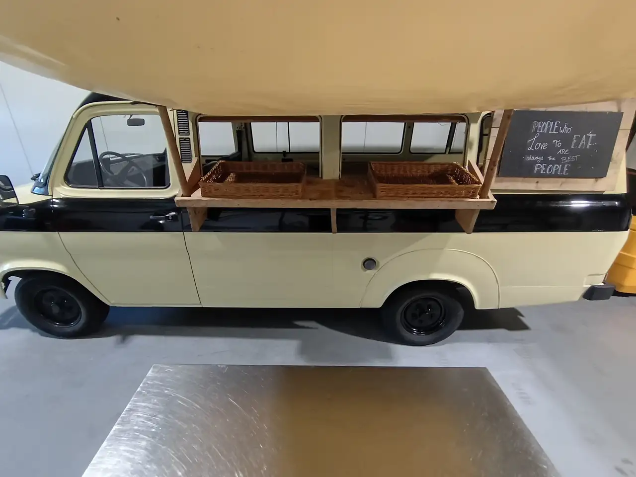 Ford Transit MK2 Foodtruck Benzine 1980 Apk 2028!, foto 3