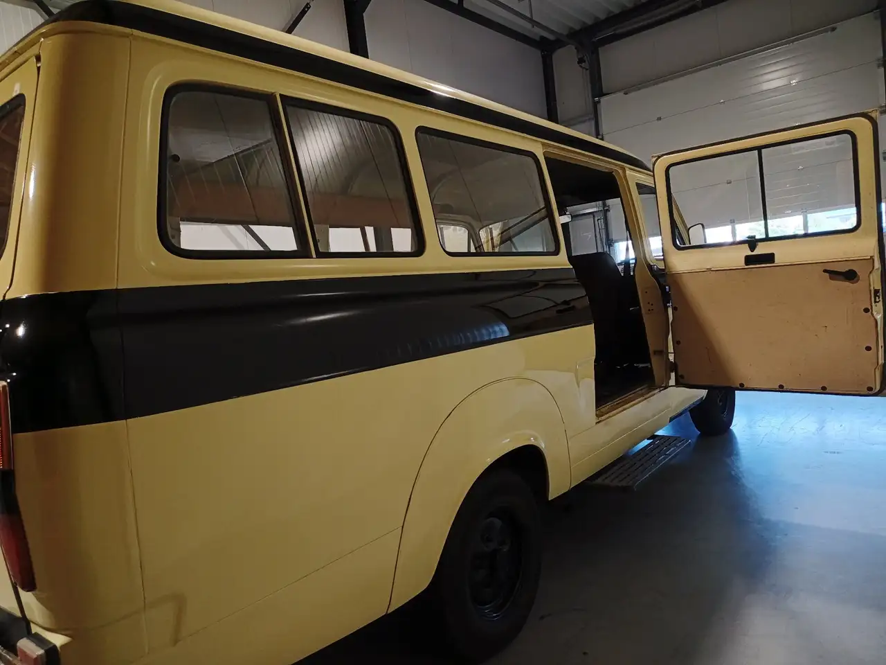 Ford Transit MK2 Foodtruck Benzine 1980 Apk 2028!, foto 7
