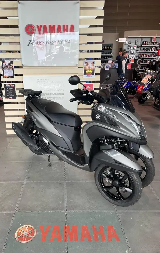 Yamaha TriCity - 1