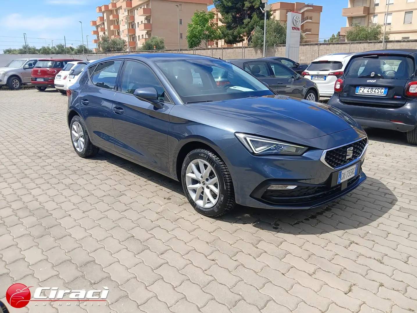 SEAT Leon 1.0 TSI Business Blauw - 2