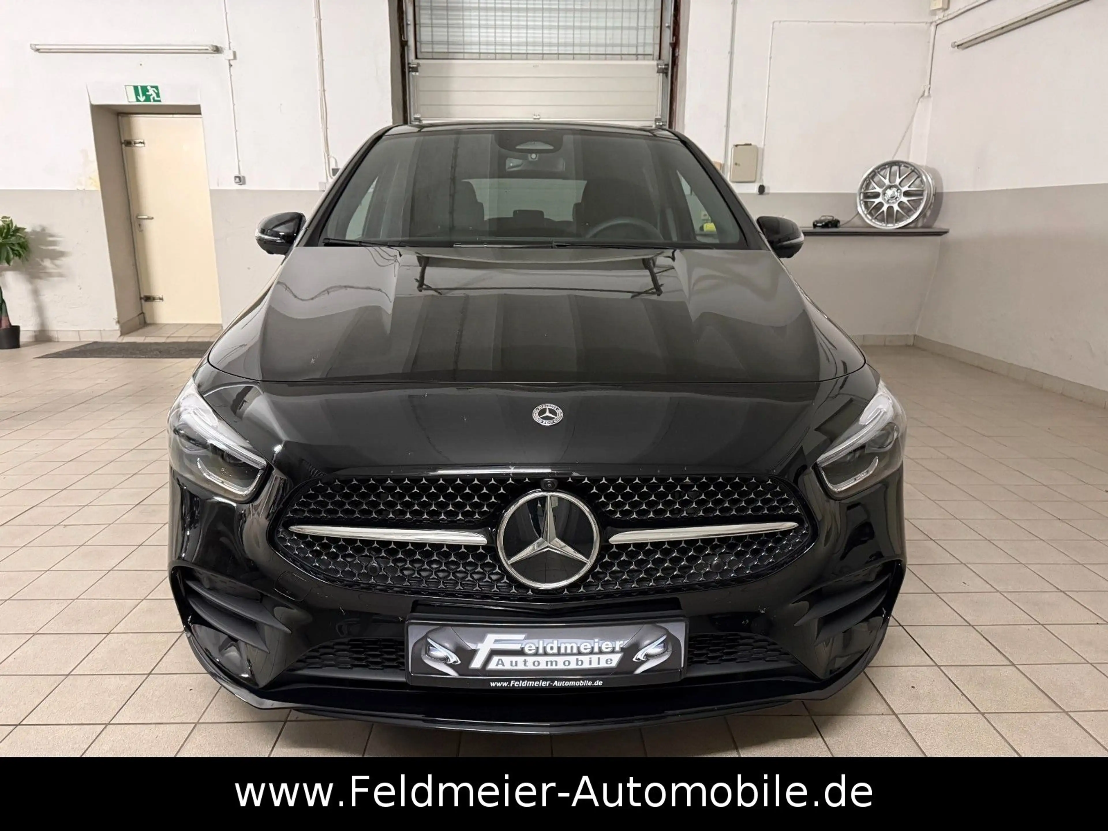 Mercedes-Benz B 200 AMG*Night*Panorama*Totw*AHK*Multi-LED360° — photo 15