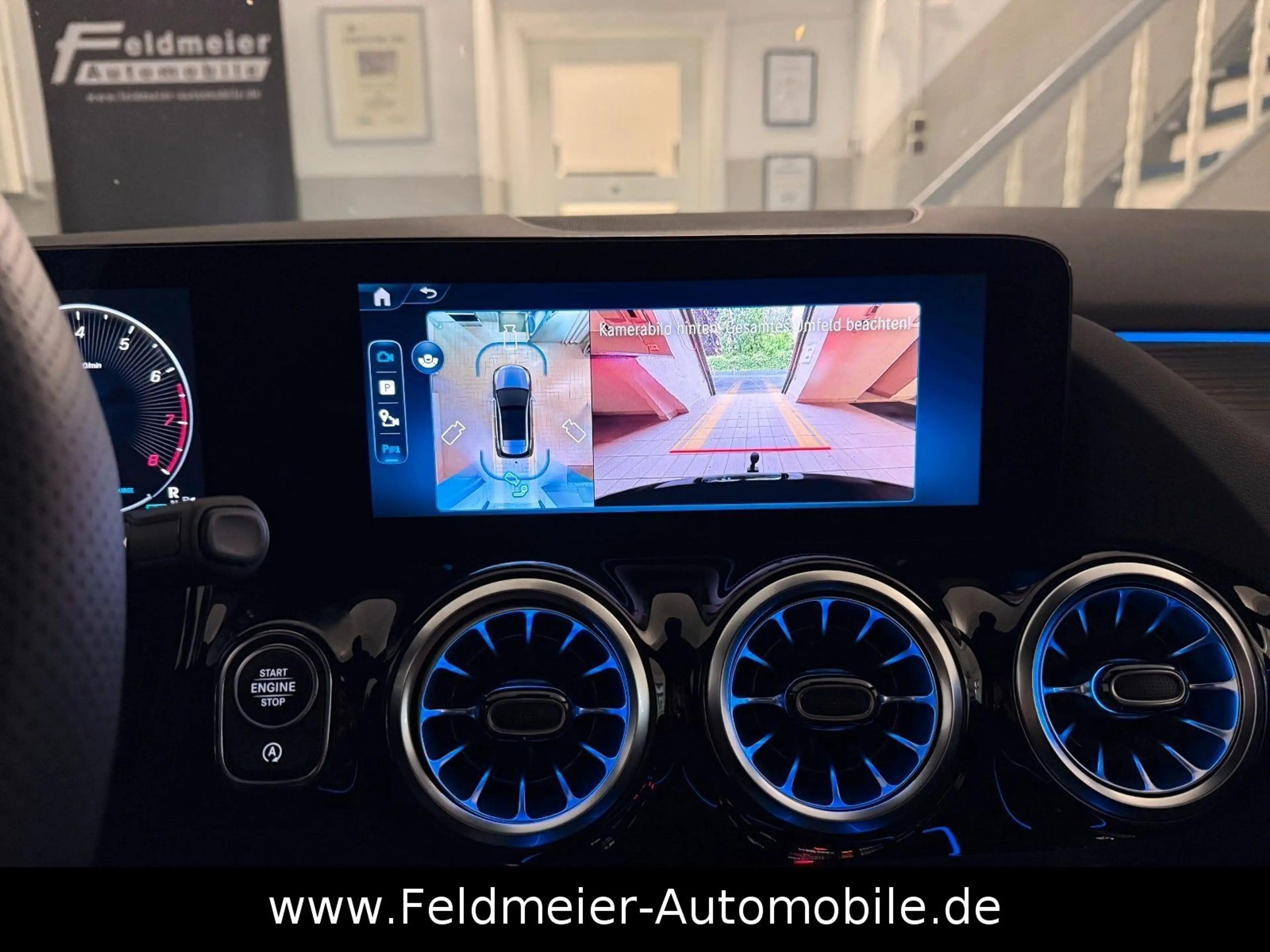 Mercedes-Benz B 200 AMG*Night*Panorama*Totw*AHK*Multi-LED360° — photo 9
