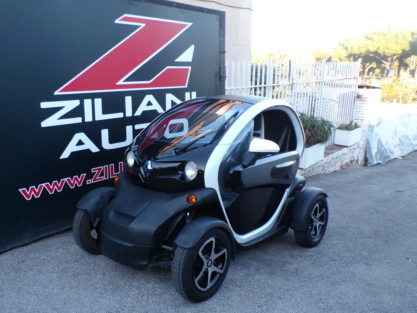 Renault Twizy ELETTRICA 100% BATTERIA DI PROPRIETA'...UNIPRO'.. Zwart - 1