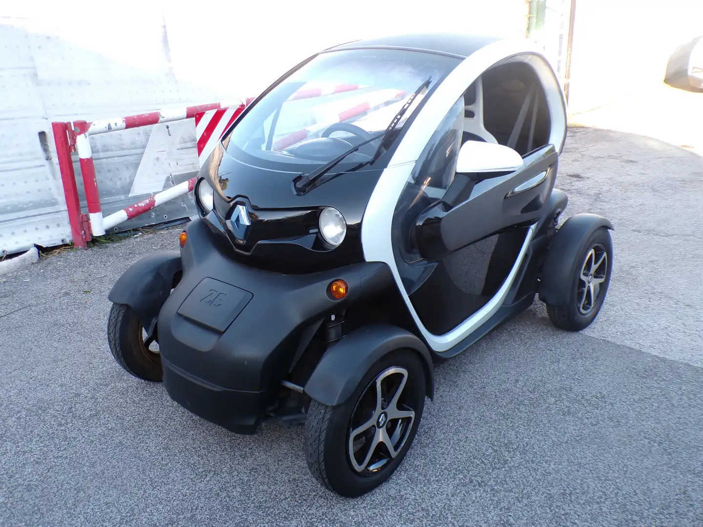Renault Twizy ELETTRICA 100% BATTERIA DI PROPRIETA'...UNIPRO'.. Zwart - 2