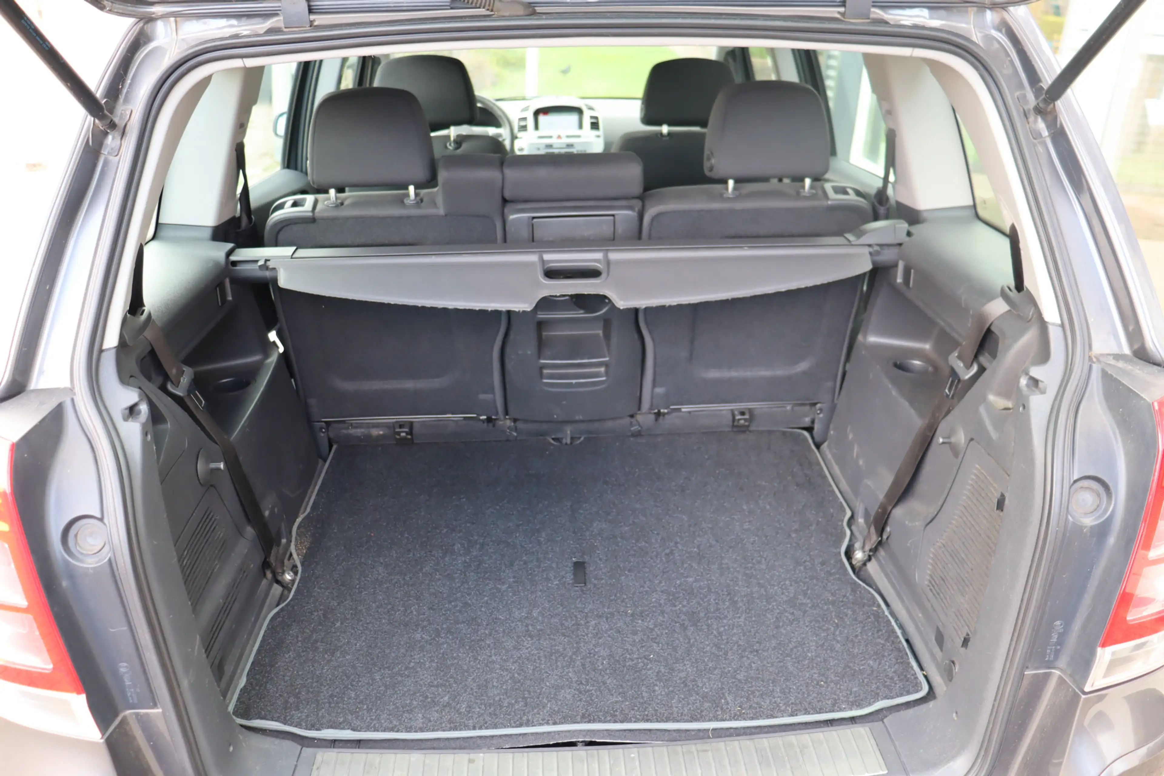 Opel Zafira 2.2 Cosmo, Automaat, Navigatie, Trekhaak, PDC V+A, — photo 15