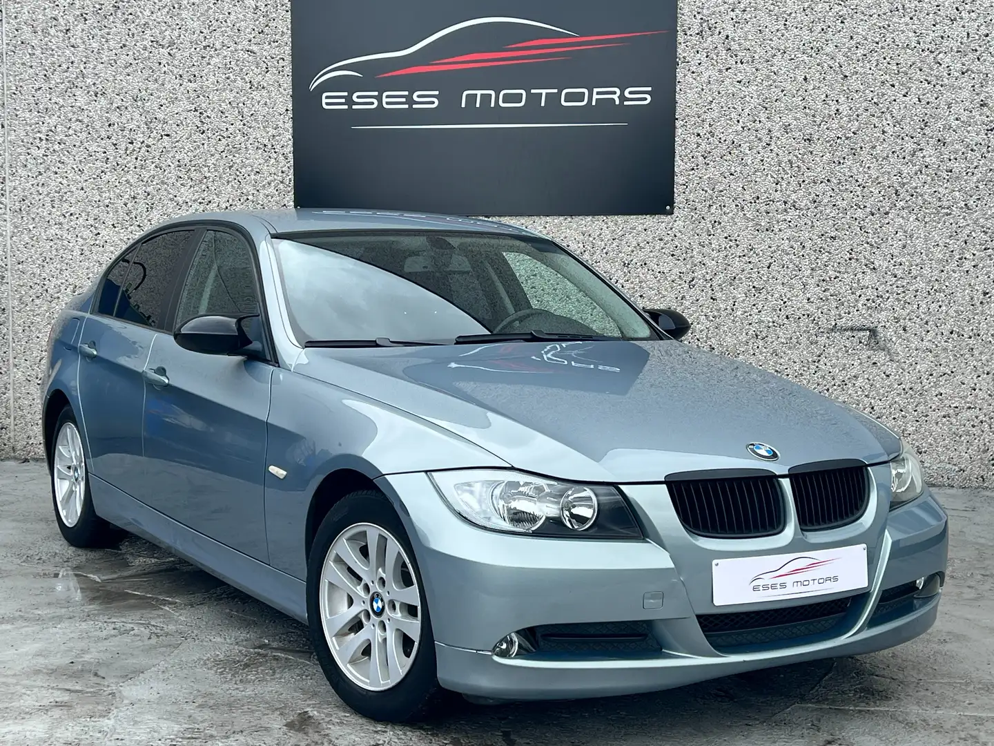 BMW 318 318i Bleu - 1