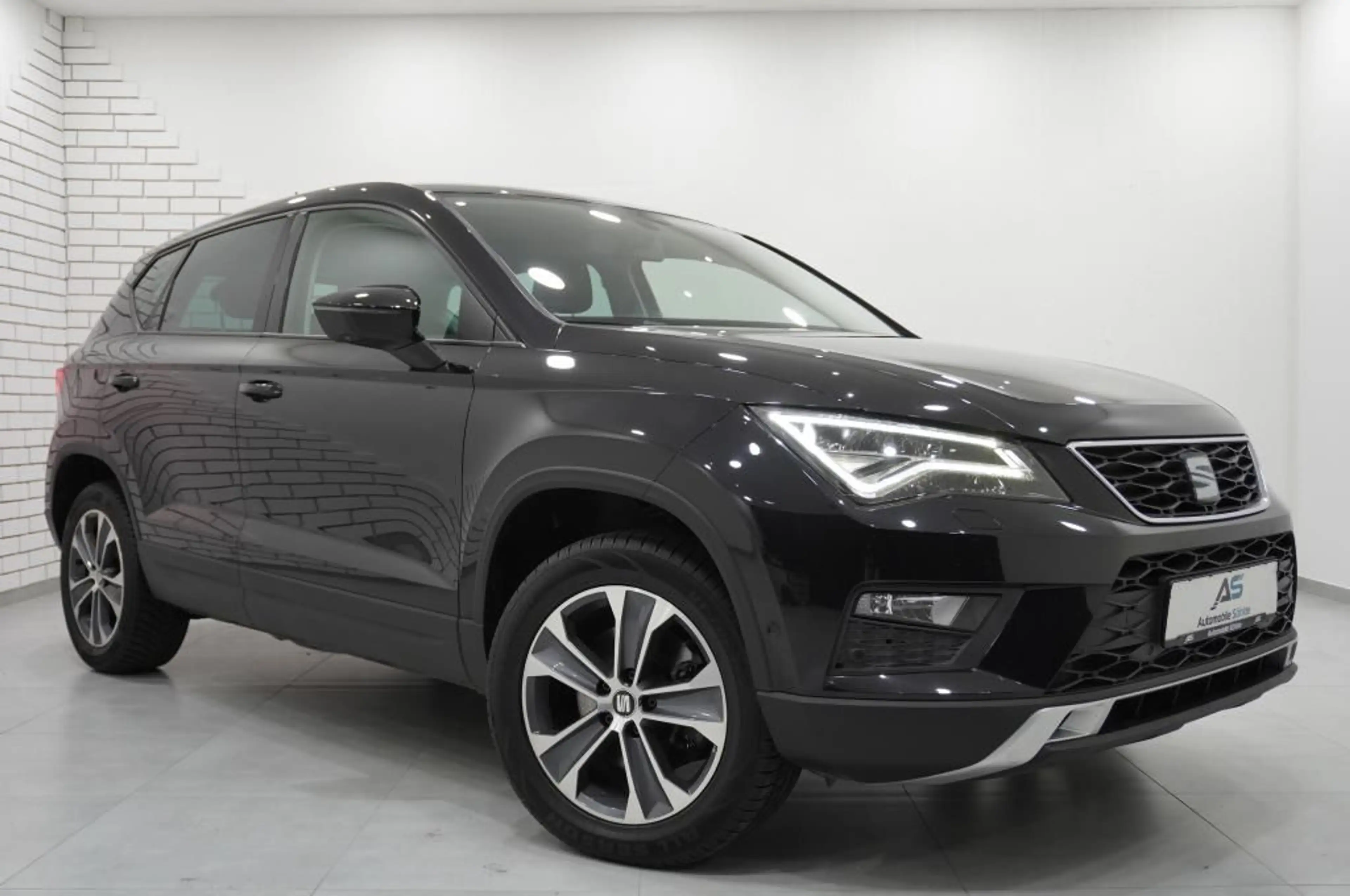 SEAT Ateca 2.0 TDi 4drive Navi/LED/AHK/17Zoll/Shzg/Te — photo 2