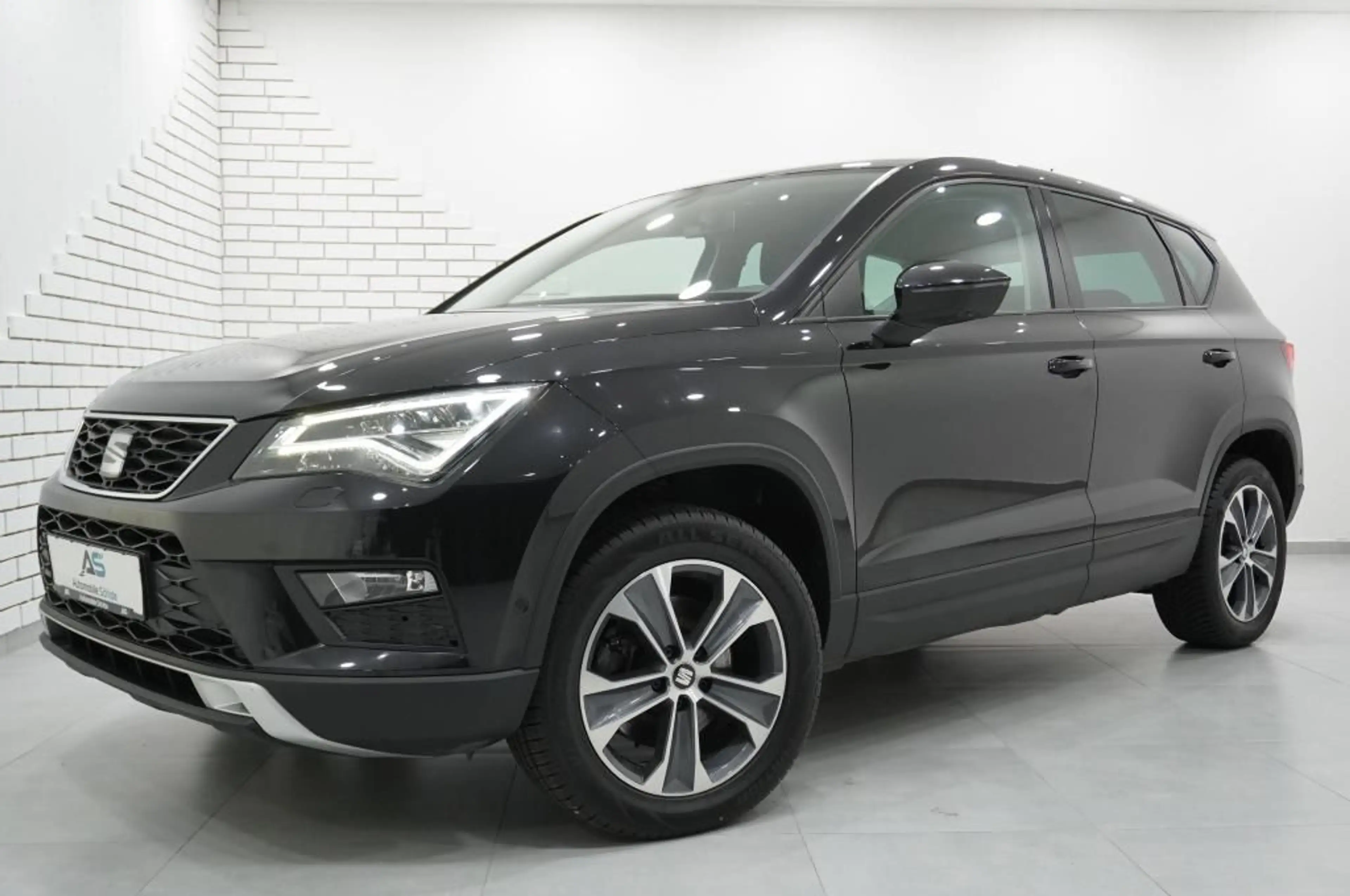SEAT Ateca 2.0 TDi 4drive Navi/LED/AHK/17Zoll/Shzg/Te