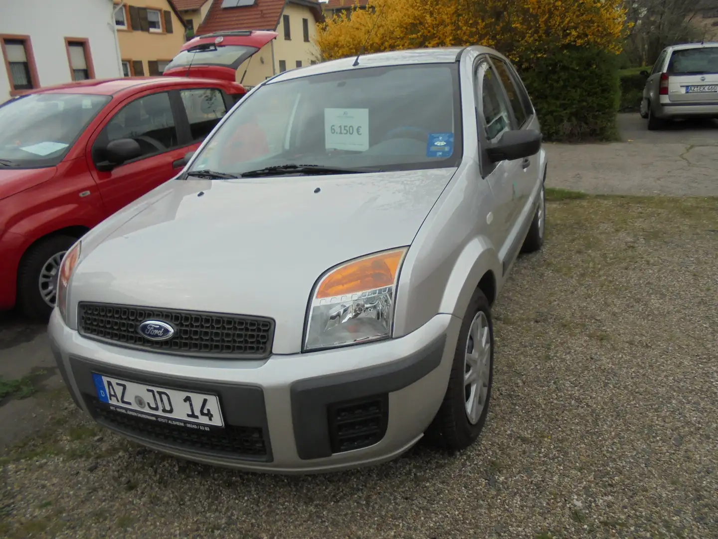 Ford Fusion 1.6 Aut. Style Silber - 1