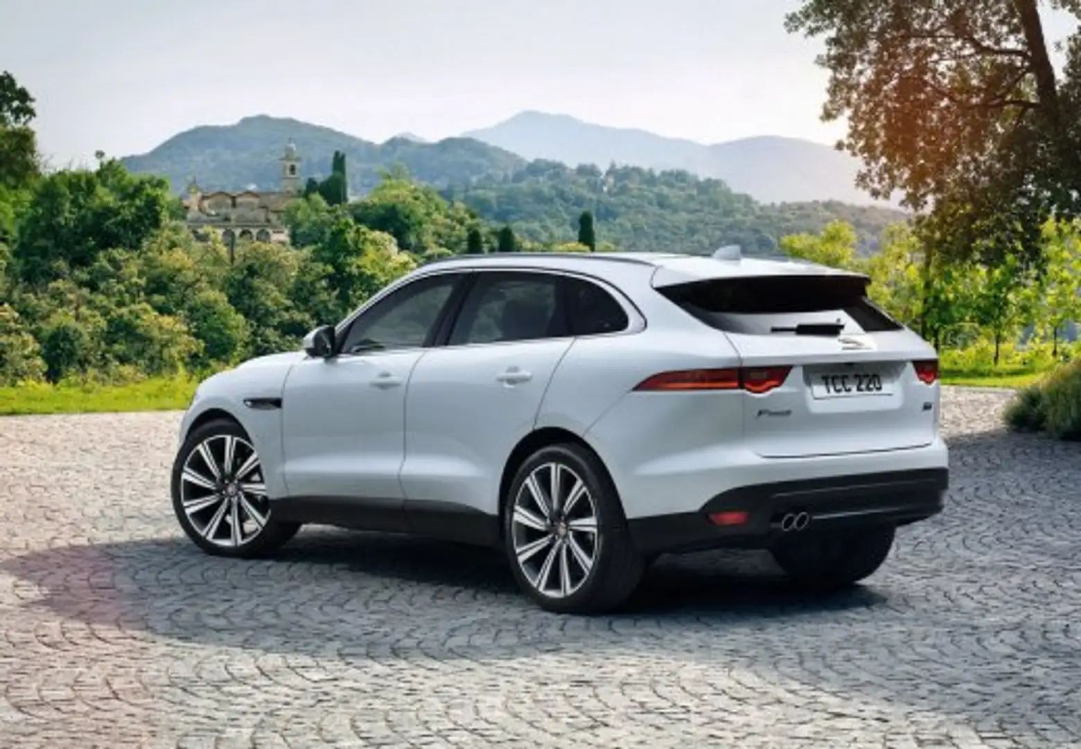 Jaguar F-Pace 2.0d R-Sport awd 180cv auto Black - 2