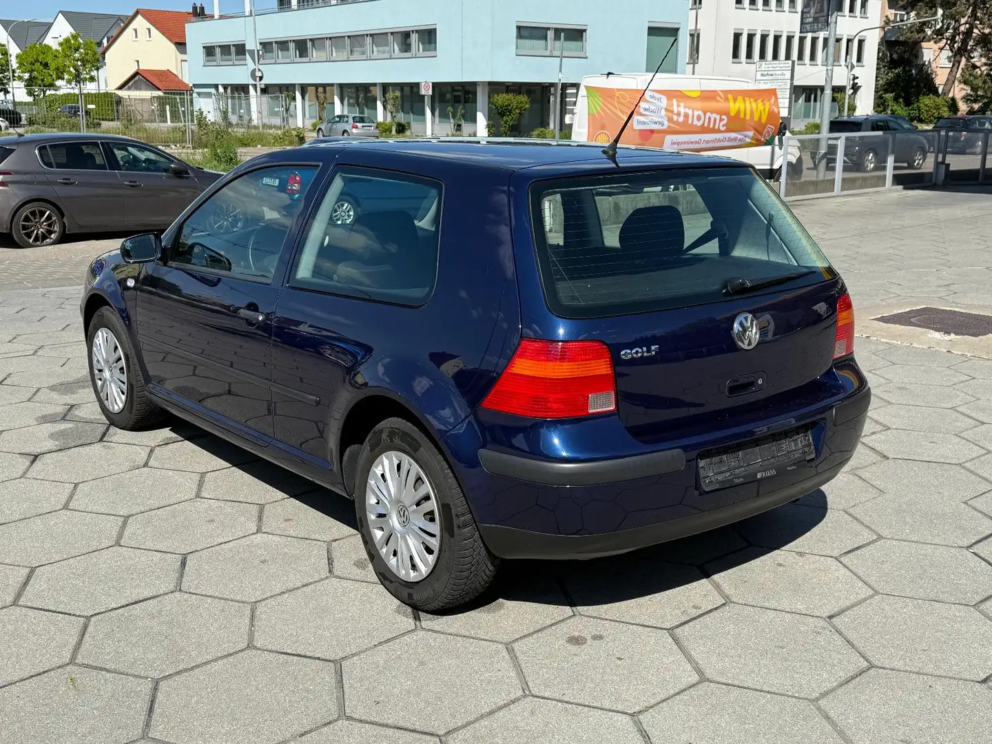 Volkswagen Golf 4 1.4  Basis*EURO4*el.Fenster*ZV*TÜV 09/25* Azul - 2